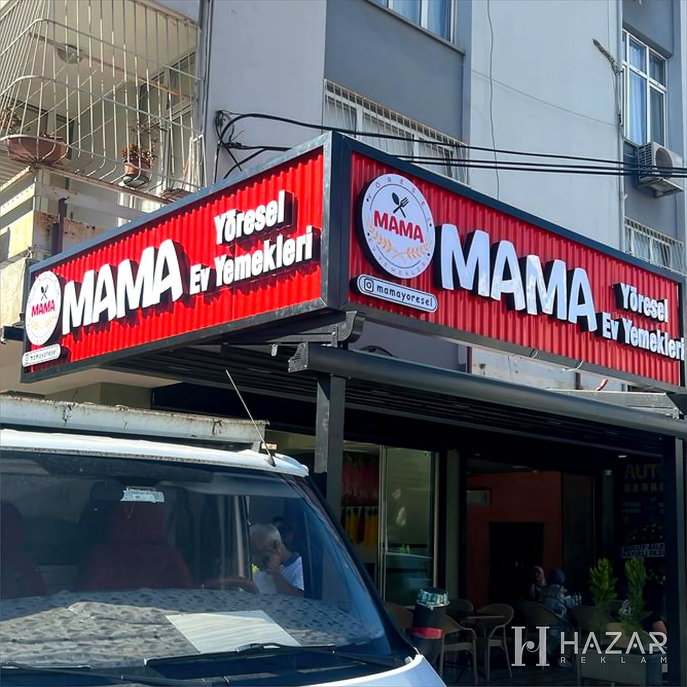 Cephe tabelası gündüz görünümü — Adana noter tabelası